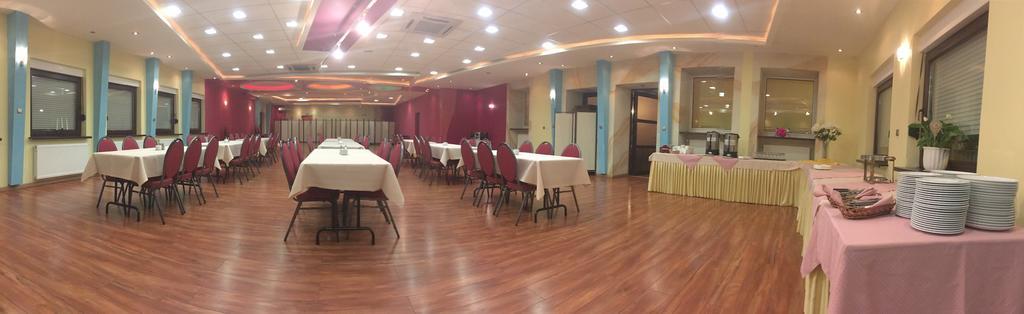 זגורזלק Hotel Pawlowski מראה חיצוני תמונה